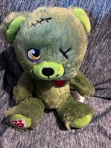 Build bear buddy green - bear,